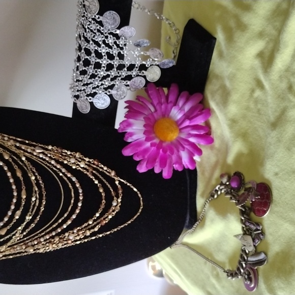 Gorgeous necklaces~🌺 - Picture 7 of 7